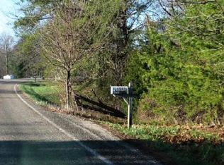 6069 S State Road 45, Bloomfield, IN 47424