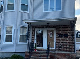 11 Hatch St, Everett, MA 02149