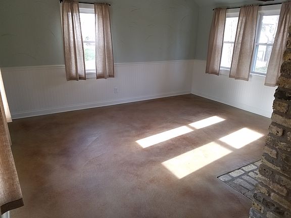 living room / bedroom