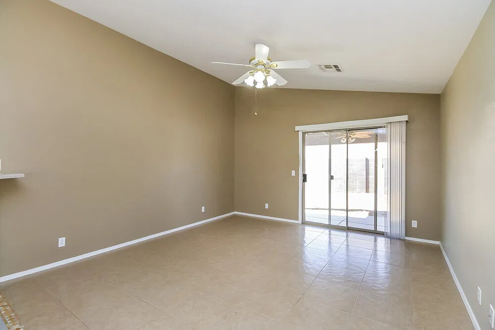 3 bed, 2.0 bath, 1505 sqft, $2,155 — Photo 4