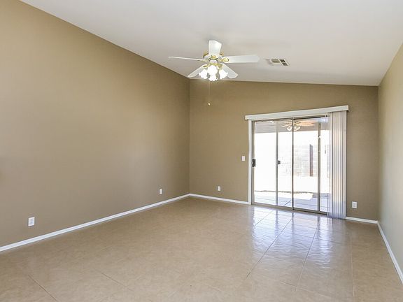 4th image of 2720 S Compton