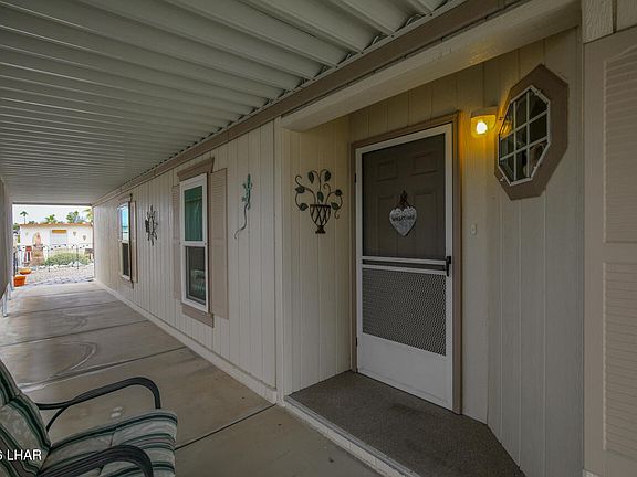 3rd image of 1445 King Dr