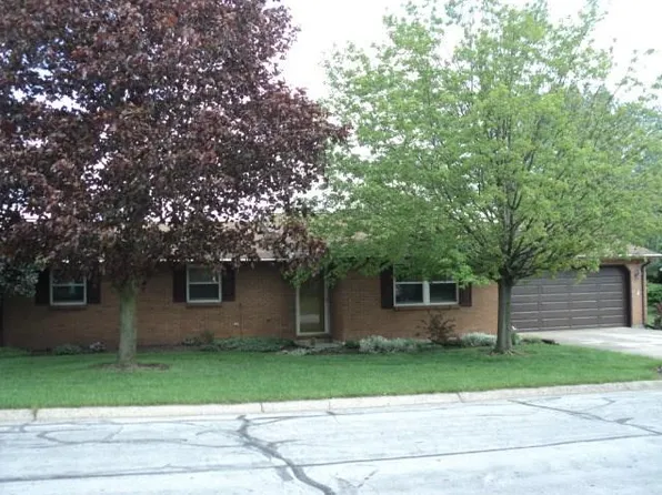 1271 Chippewa Dr, Greenville, OH 45331