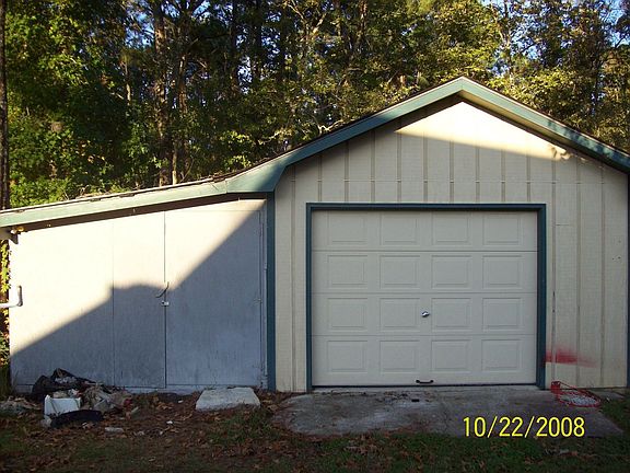 Detached Garage/Storage