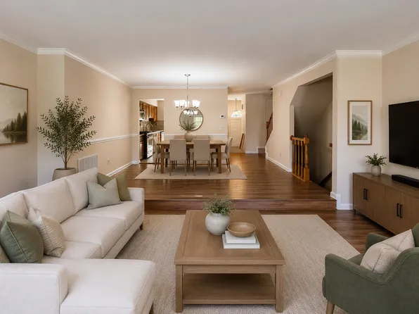 12302 Sleepy Lake Ct, Fairfax, VA 22033