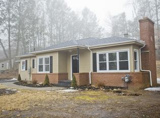 54 Amherst Rd, South Hadley, MA 01075