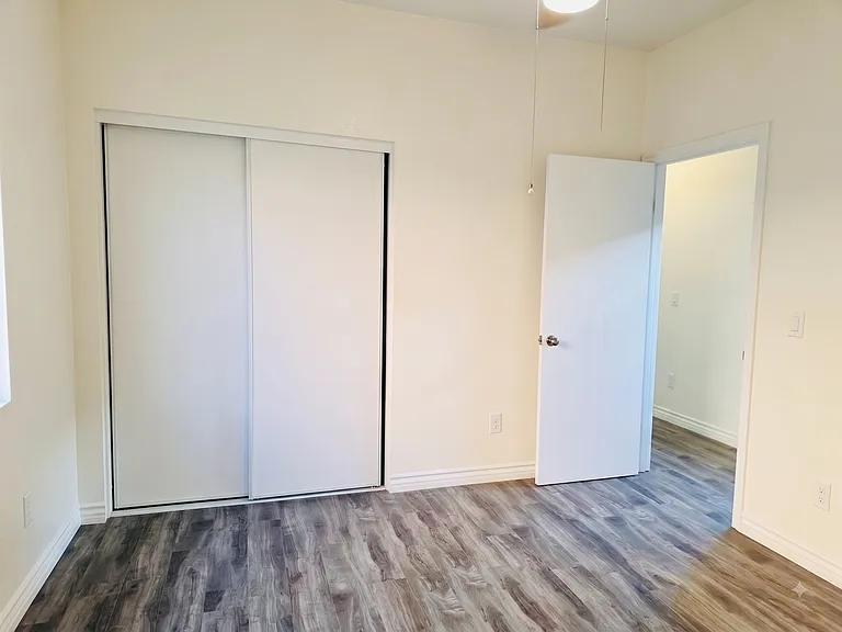 13121 Fullerton Dr — Photo 6