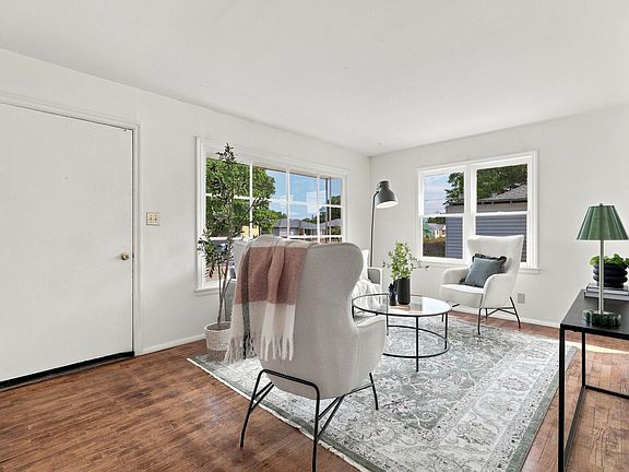 4th image of 524 E Joseph Ave