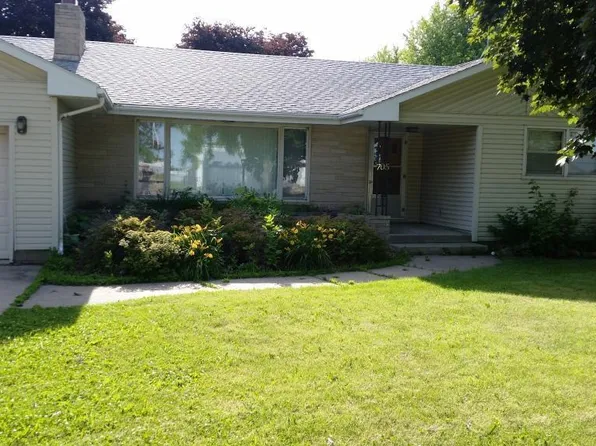 705 N Mantorville Ave, Kasson, MN 55944