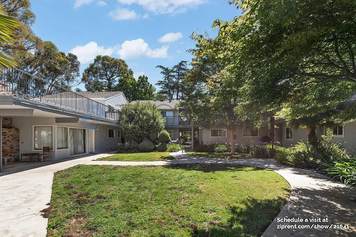 Building Photo - 14245 Lora Dr #1