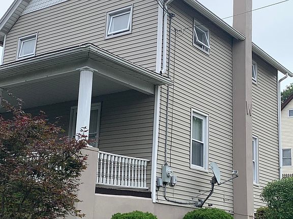 4th image of 831 Moltke Ave