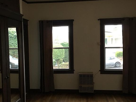 4th image of 902 Poli St APT 202