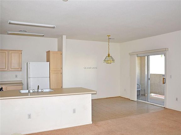 4th image of 855 N Stephanie St Unit 1711
