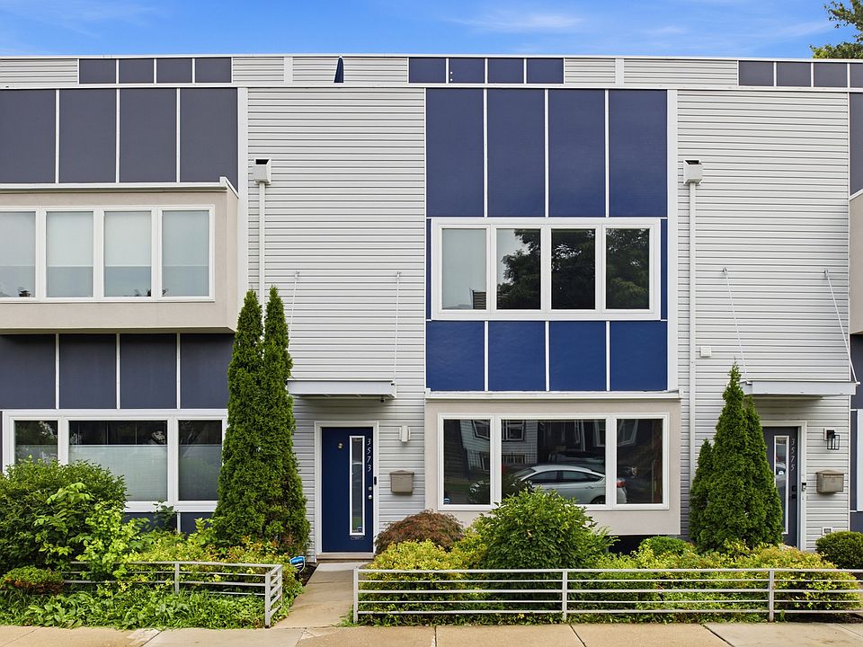 1st image of 3573 W Wabansia Ave