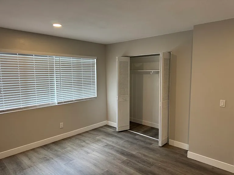 415 S Tahquitz Ave — Photo 20