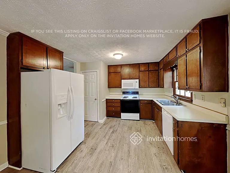2182 Ivy Crest Dr — Photo 10