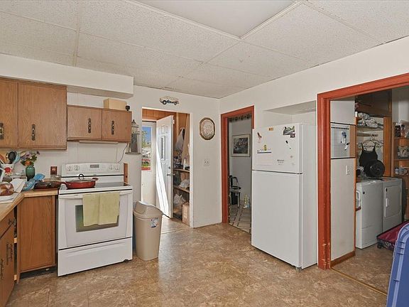 3rd image of 619 Fisher Ave