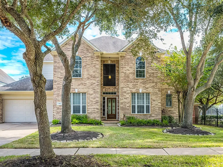 3402 Caloway Ct — Photo 1