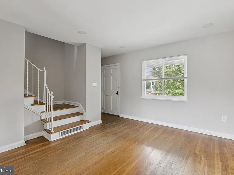 128 33rd St NE — Photo 30