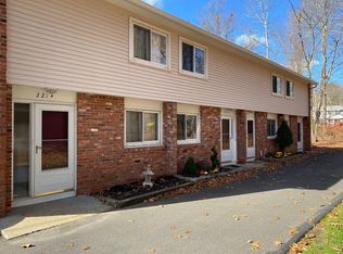 221 Baxter Rd APT A, Mansfield, CT 06268