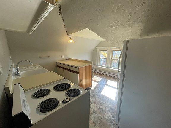 3rd image of 168 N Balph Ave APT 3