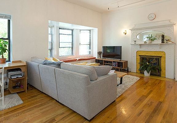 3rd image of 688 Saint Marks Ave APT 2