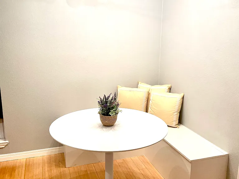 900 S Lamar Blvd #208 — Photo 6