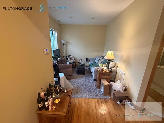 4th image of 1458 N Bosworth Ave #2M