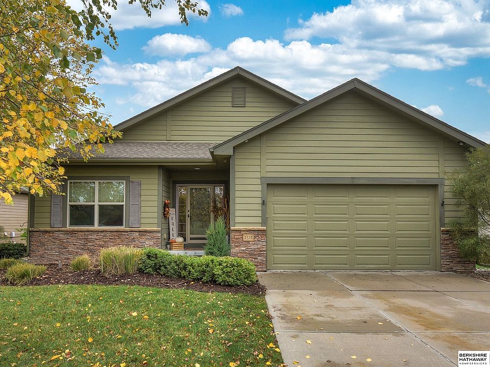 1st image of 2130 Creek Side Dr