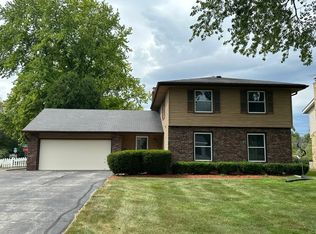 2215 De Carlin Dr, Brookfield, WI 53045