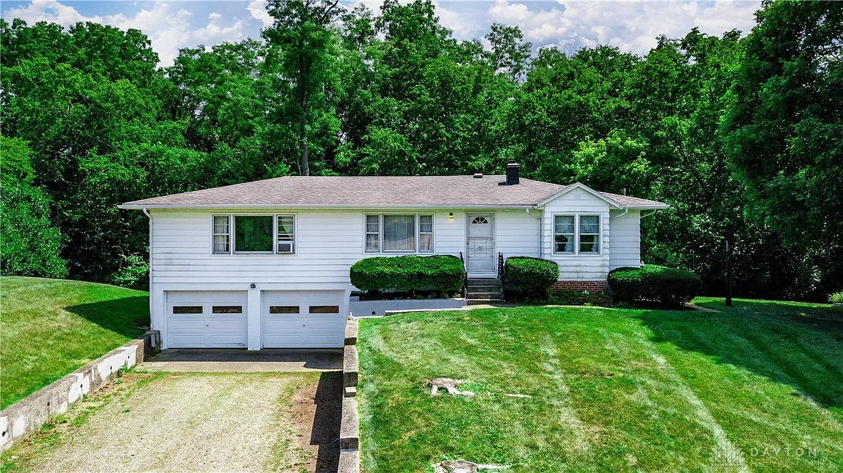 931 Dayton Germantown Pike photo 1