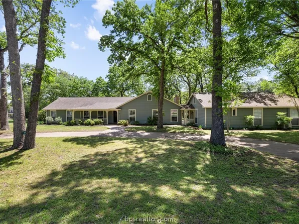 3005 Brandenburg Ln, Brenham, TX 77833