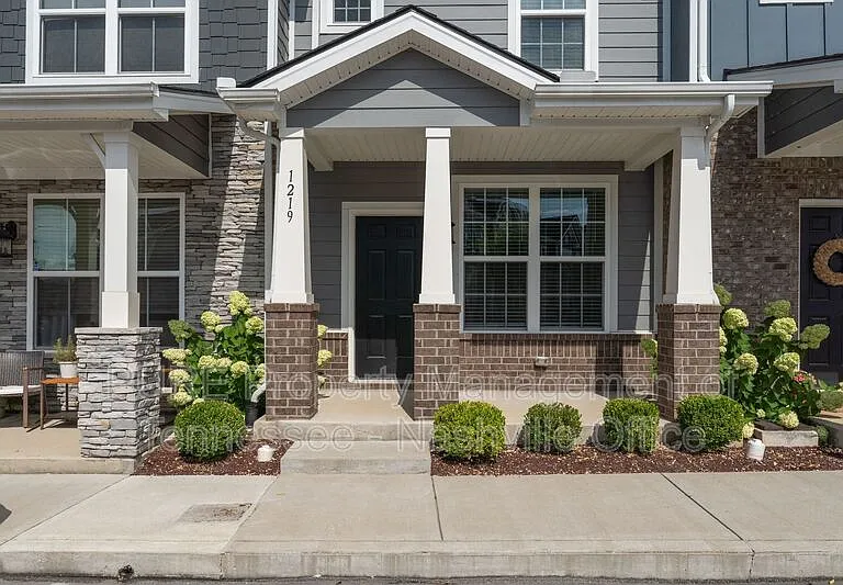 1219 Hope Village Way — Photo 4