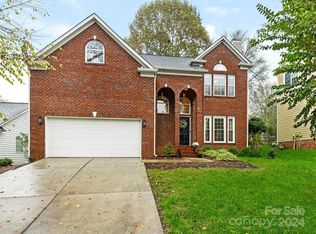 6147 Garamond Ct, Charlotte, NC 28270