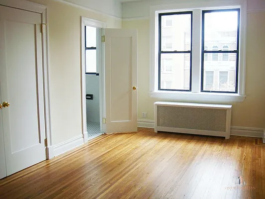 Rented by ONE Manhattan Real Estate | media 46