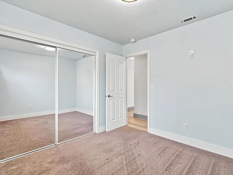 514 W Palmer Dr — Photo 24