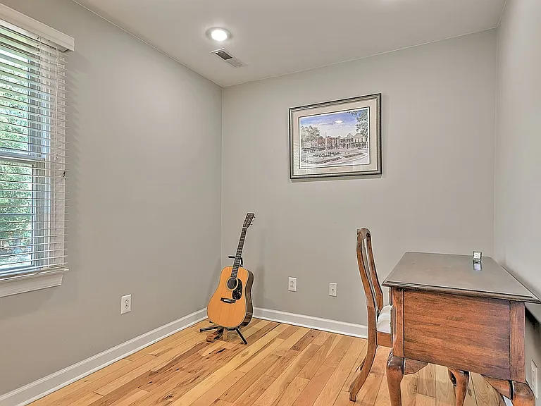 9 Wayland Ct — Photo 21