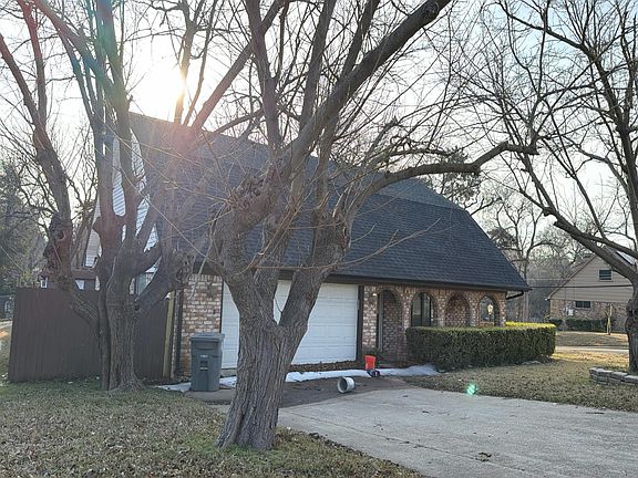 3rd image of 7250 Ridge Park Ln