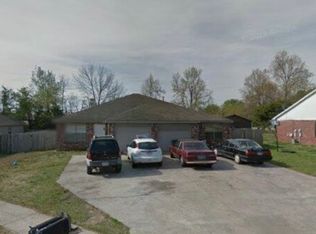 1665 E Evalyn Cir, Fayetteville, AR 72701