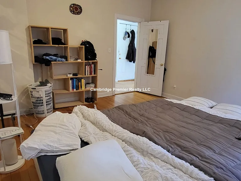 281 Harvard St #4 — Photo 1