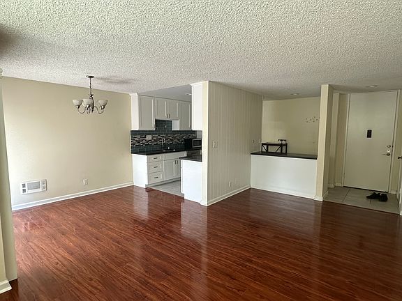 4th image of 5950 Canterbury Dr Unit C113