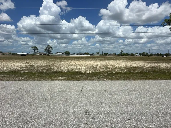 537 NW 15 Terrace, Cape Coral, FL 33993