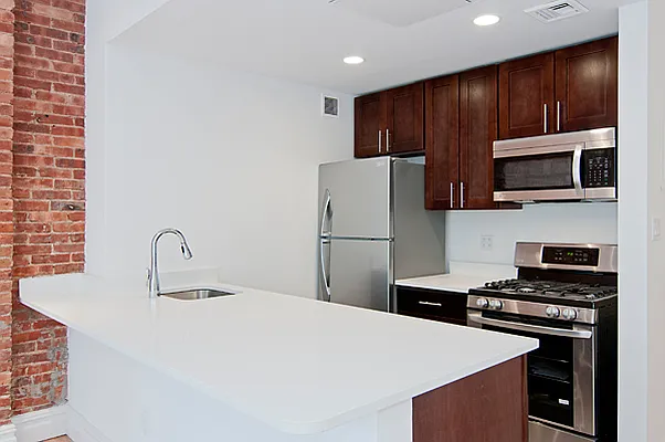 Rented by Bold New York | media 34