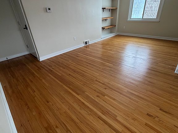 5th image of 42 Edward St Floor 2