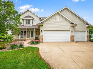 4925 N Brookshire Dr, Appleton, WI 54913