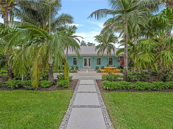 1245 Gasparilla Dr, Fort Myers, FL 33901