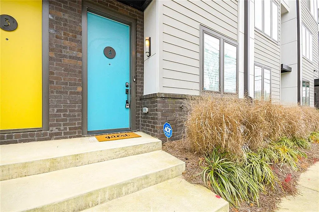 3 bed, 2.5 bath, 1464 sqft, $3,500 — Photo 1