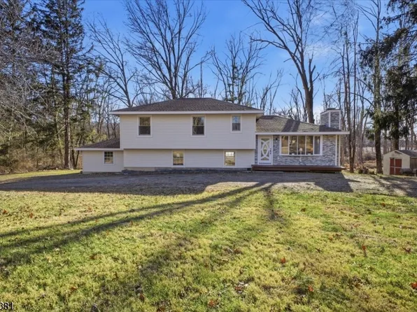 192 Bryans Rd, Washington Twp., NJ 08827