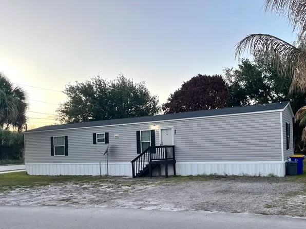 25 NE 17th St, Stuart, FL 34994