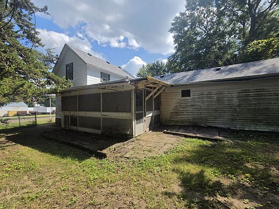 4th image of 1104 2nd St